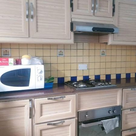 Well Equipped Peaceful 3 Bedroom Apartment Flic en Flac Экстерьер фото